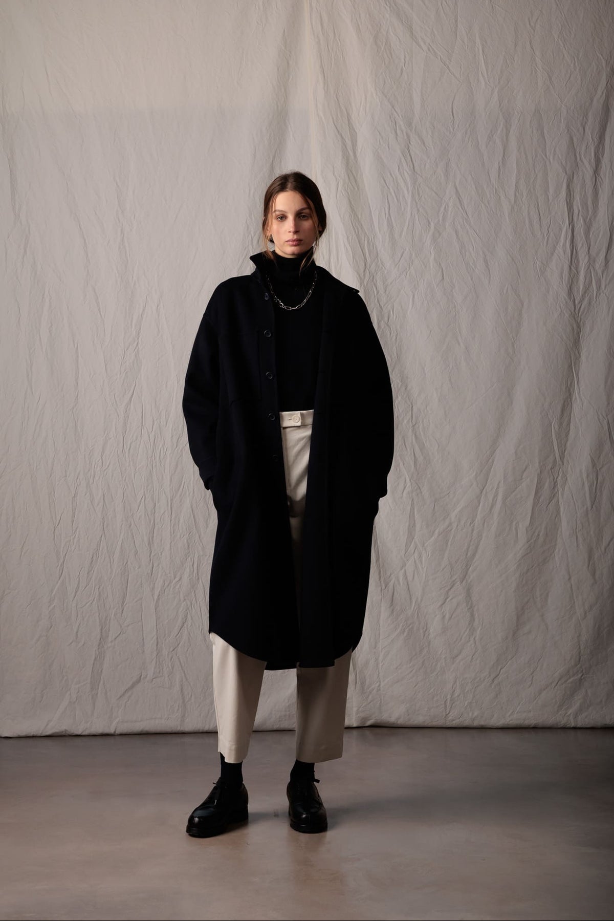 Asciari MYLA oversized shirt for women in navy Loro Piana wool and cashmere, made in Italy