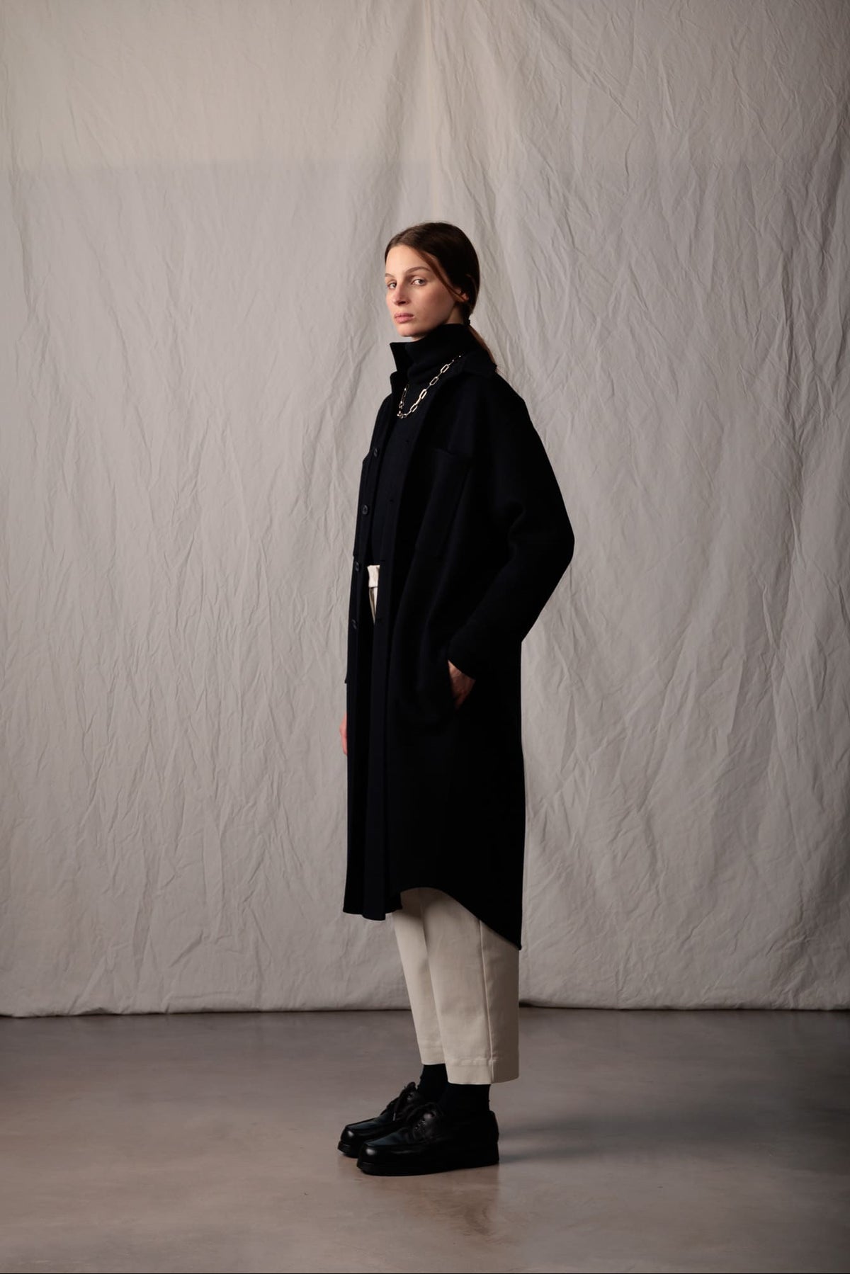 Asciari MYLA oversized shirt for women in navy Loro Piana wool and cashmere, made in Italy