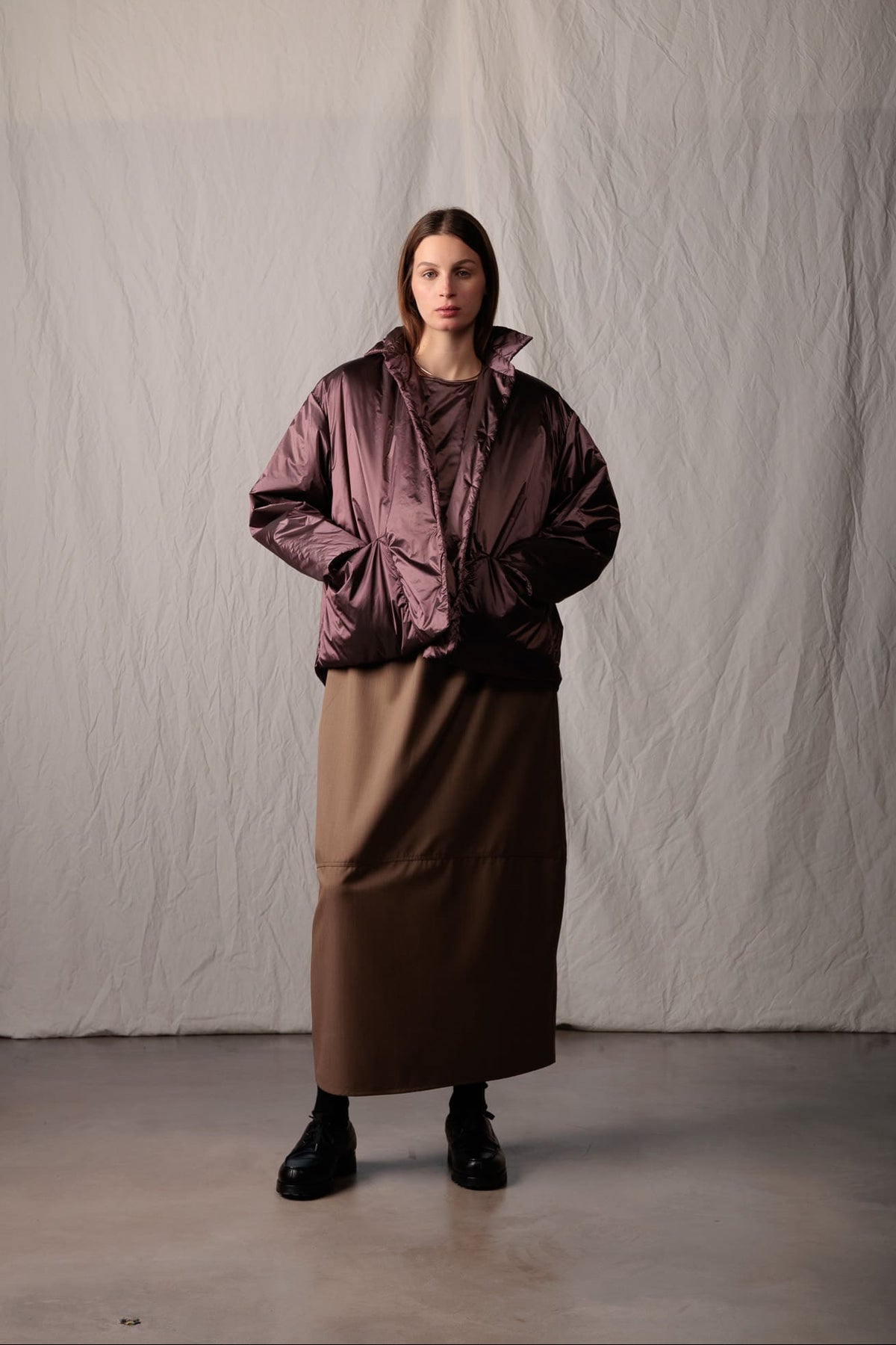 Asciari CLARA reversible padded overshirt for women in burgundy recycled tech fabric, made in Italy