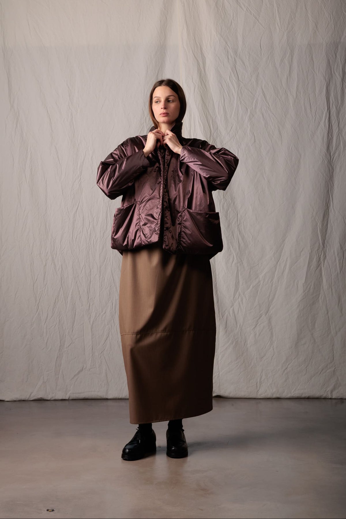 Asciari CLARA reversible padded overshirt for women in burgundy recycled tech fabric, made in Italy