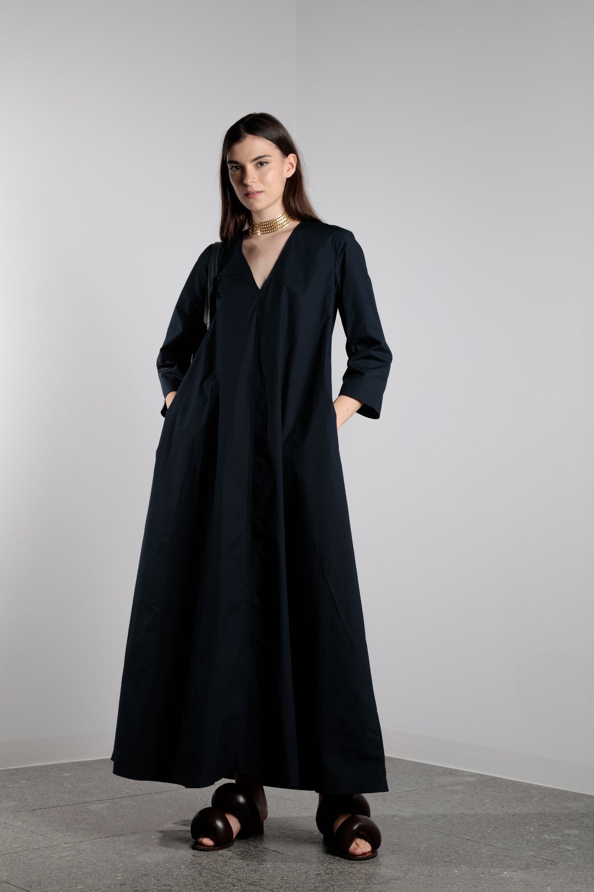 Asciari PENELOPE long V-neck dress for women in navy cotton poplin, made in Italy